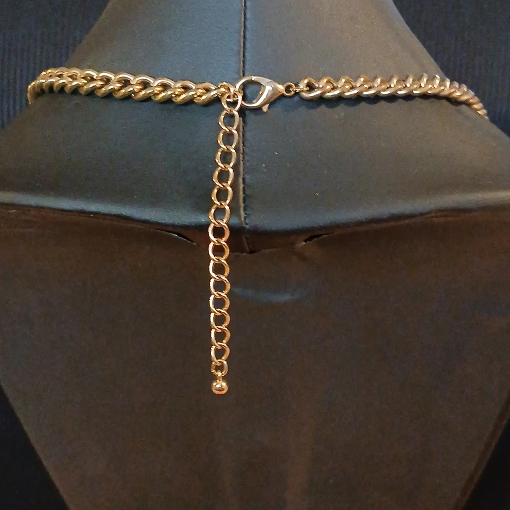 Fashion Jewelry Pink and Gold Necklace